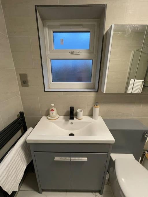 Cosy Brand New Spacious 1 Bed Luxury Apartment Birmingham Exterior photo